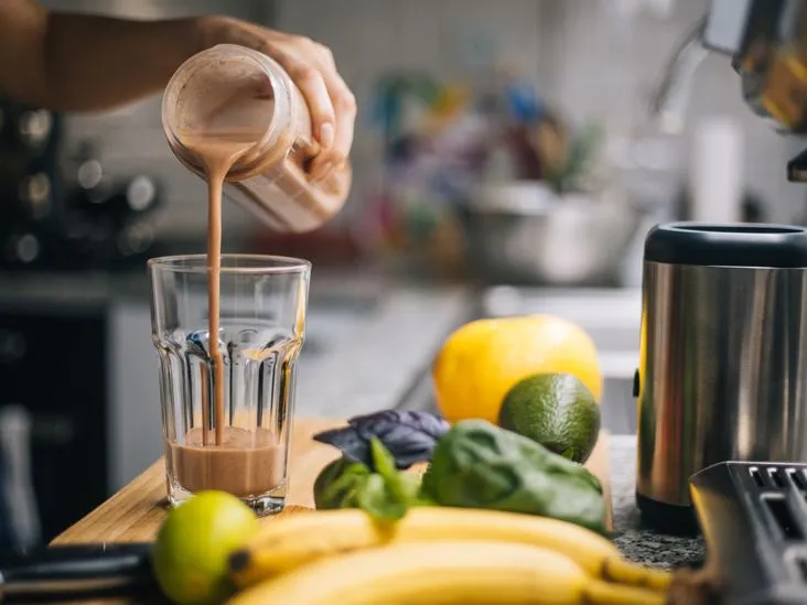12 Nutritious Protein Shakes to Support Healthy Weight Gain